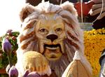 See Rose Parade Floats Up Close, Pasadena, California