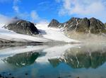 Explore Magdalenefjorden Fjord, Spitsbergen Island, Norway