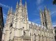 Leeds Castle, Canterbury Cathedral and Cliffs of Dover Custom Day Trip