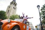 Private Tour: 2CV Paris City Highlights Tour