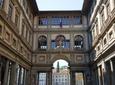 Skip the Line: Florence Uffizi Gallery Small Group Tour