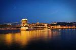 Budapest Night Walking Tour with Danube River Cruise