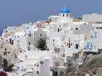 Santorini Shore Excursion: Private Tour of Oia and Fira, including Museum of Prehistoric Thira and Wine Tasting