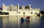 Sunset Boat Cruise on Lake Pichola in Udaipur with Private Transport