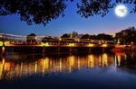 Amsterdam Dutch Wine and Cheese Candlelight Cruise