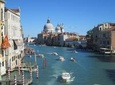 Shared Departure Transfer: Venice Hotels to Venice Train or Bus Station
