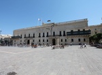 Visit Grandmaster's Palace, Valletta, Malta