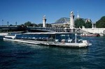 Bateaux Parisiens Seine River Lunch Cruise with Live Music