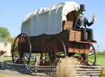 See Railsplitter Covered Wagon, Lincoln, Illinois