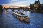 Bistro-Style Seine River Dinner Cruise on board PARIS EN SCENE
