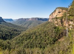 See Govetts Leap Falls (Bridal Veil Falls), New South Wales, Australia