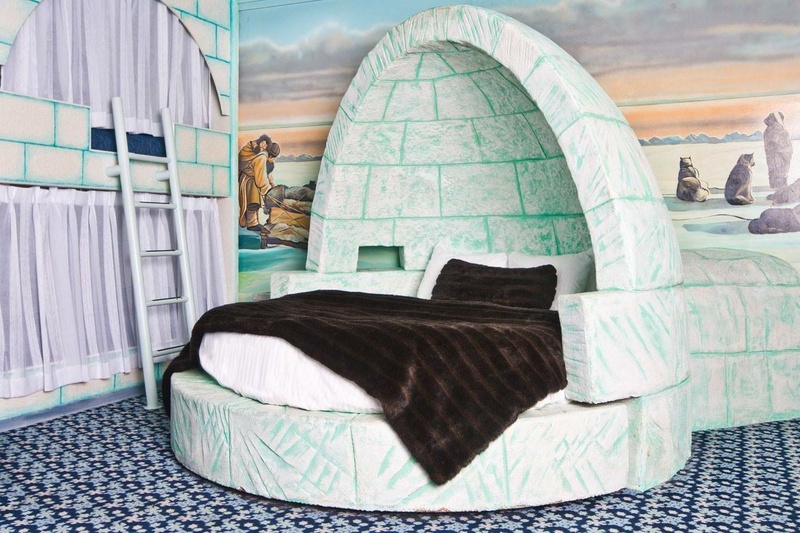 Fantasyland Hotel