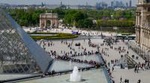 Paris City Center & Skip-the-line Louvre Museum Tour - Semi-Private 8ppl Max
