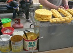Eat Egg Waffle (Hong Kong Cake)
