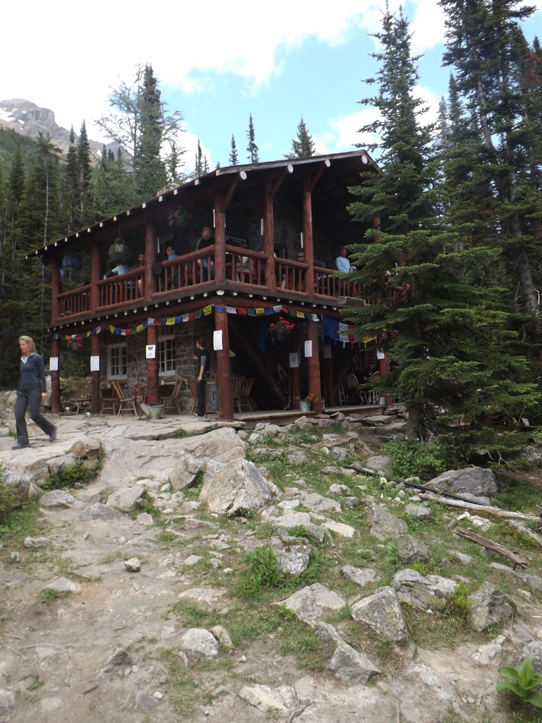 Plain of Six Glaciers Tea House