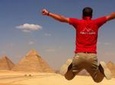 Private Full-Day Tour Visiting Giza Pyramids, Egyptian Museum and Old Market