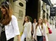 The Fashionista Experience: Personal Shopping and Styling in Paris (Teenagers)