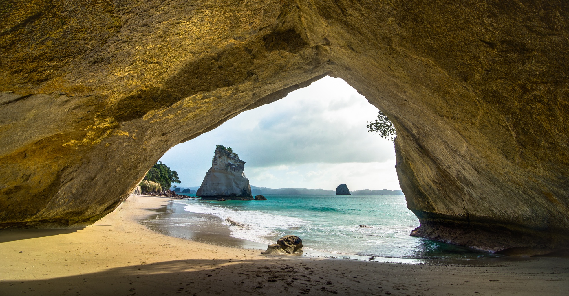 Te WhanganuiAHei (Cathedral Cove)