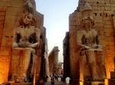 Luxor Tour with Traditional Lunch and Shopping from Hurghada