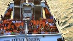 Bateaux Mouches 1-Hour Seine River Cruise or Cruise with Optional Champagne