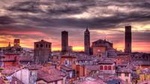 Private Walking tour and Traditional Home Cooking Experience in Bologna