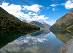 Hike Lake Gunn Nature Walk, New Zealand