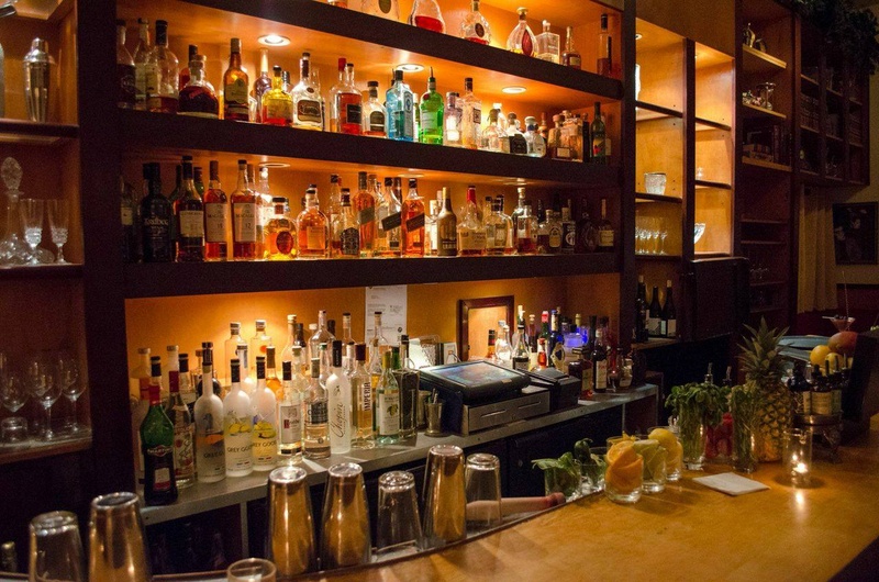 Raleigh's Martini Bar