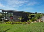 Stay at Cable Bay Views, Oneroa