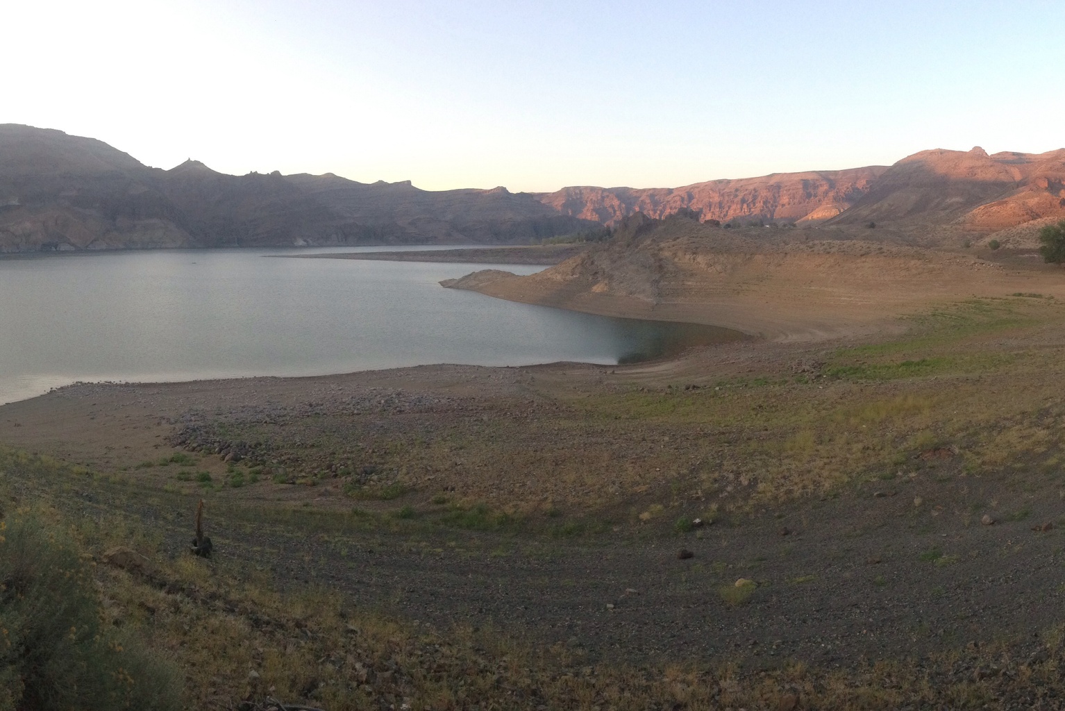 Lake Owyhee State Park