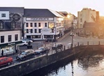 Watch Live Music at  Monroes Tavern, Galway, Ireland