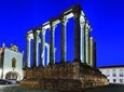 Évora Full Day Private Tour from Lisbon with Lunch and Wine Tasting