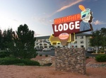 Stay at Red Feather Lodge, Tusayan, Arizona