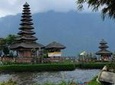 Full-Day Private Tour: Ulun Danu Bratan Temple with Tanah Lot Sunset