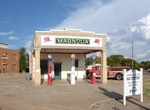 See Magnolia Service Station (Shamrock), Texas