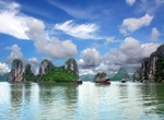 Explore Hạ Long Bay, Vietnam (UNESCO site)