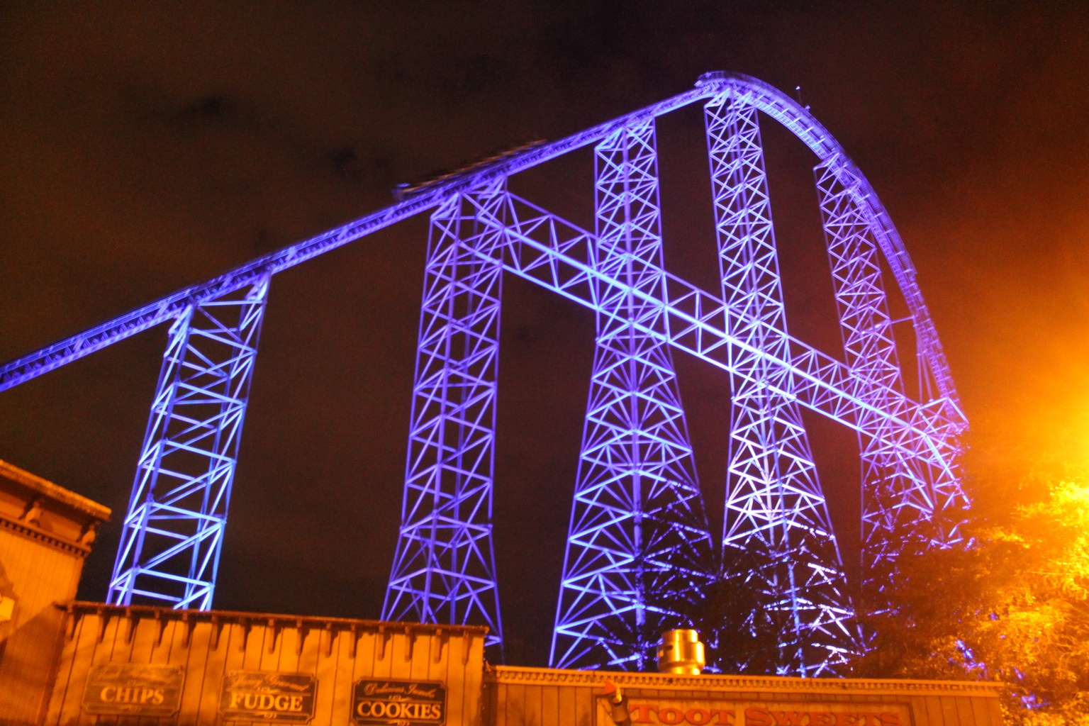 People Riding Millenium Force Millennium Force