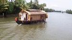 Private Backwater Cruise on a Houseboat and Shikara including Lunch
