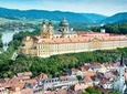 Private Sightseeing Trip from Cesky Krumlov to Vienna via Rosenberg castle - Melk and Durnstein