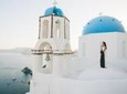 Santorini Walking Tour with a Personal Photographer