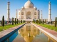 Private Day Trip of Taj Mahal and Agra Fort with Lunch from Delhi