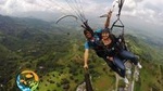 Dare to live a unique experience flying paragliding
