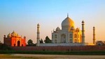 Private Taj Mahal Tour from Delhi with Entrance Tickets and Lunch