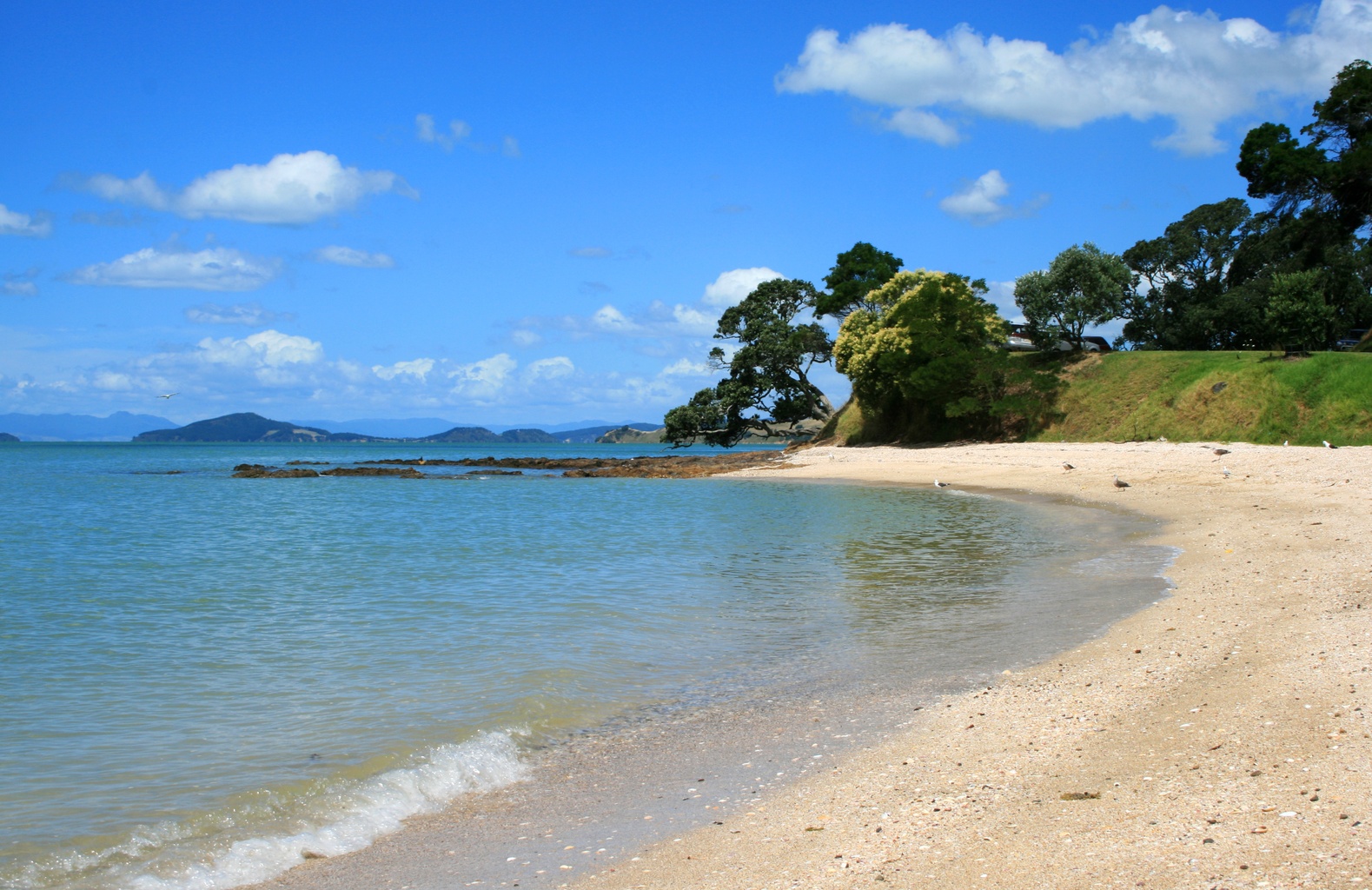 Maraetai Beach