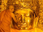 Visit Mahamuni Buddha Temple, Mandalay, Myanmar 