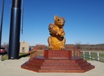 See Ms. Pearl (World's Largest Squirrel Statue), Cedar Creek, Texas
