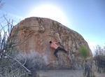 Bouldering Fry Boulders, Joshua Tree National Park