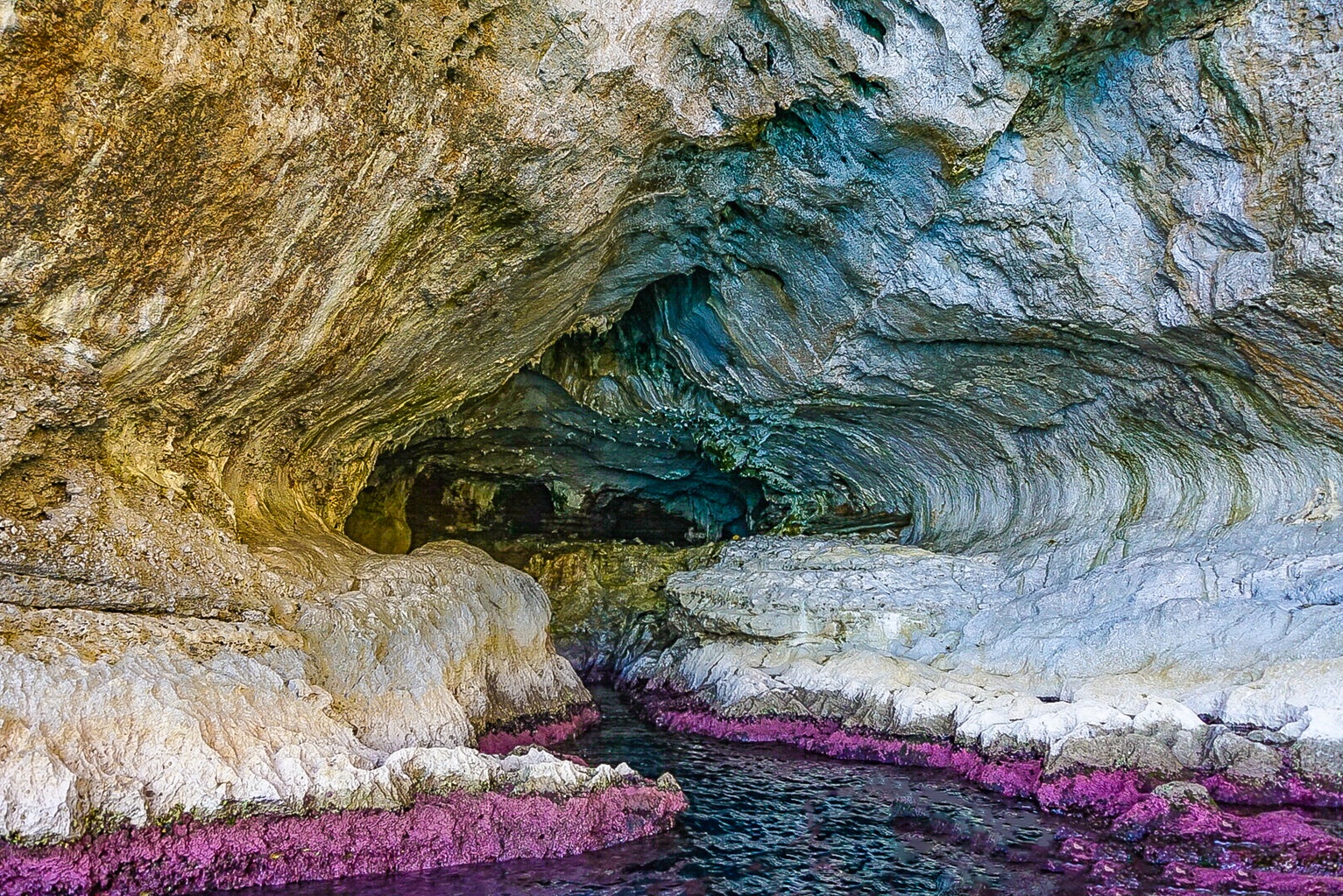 White Grotto Grotta Bianca 