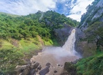 See Dunhinda Falls, Sri Lanka