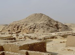 Visit Pyramid of Unas, Saqqara, Egypt