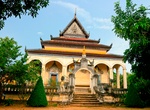 Visit Wat Bo Temple, Siem Reap, Cambodia